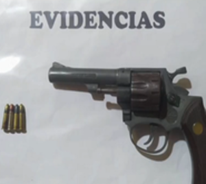 Detienen a hombre que amenazó a su pareja de muerte - Paraguay.com