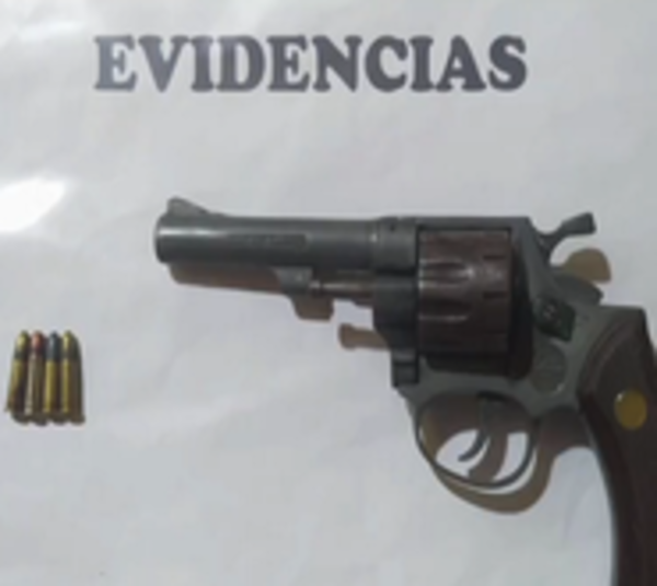 Detienen a hombre que amenazó a su pareja de muerte - Paraguay.com