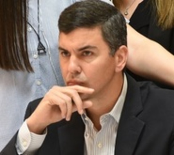 Abogada tilda de "cantinfleada" a declaraciones de Peña - Paraguay.com