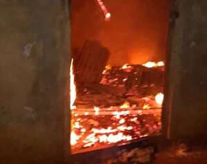 Atacó con machete a un hombre y prendió fuego a la casa - ABC en el Este - ABC Color