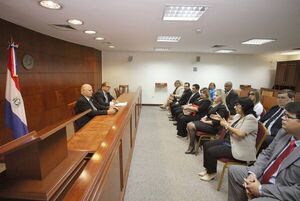 Presidente Benítez Riera se reunió con magistrados de paz y actuarios judiciales