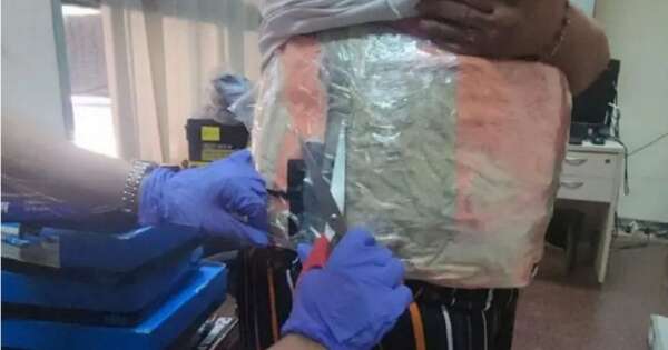 Diario HOY | Abuela detenida por intentar ingresar con 5 kilos de cocaína pegadas al cuerpo