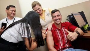 Campaña de vacunación contra influenza y COVID-19 continúa e instan a la inmunización