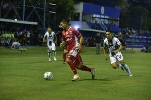 Tacuary vs. General Caballero JLM: Empate que no beneficia a ninguno   - Fútbol - ABC Color