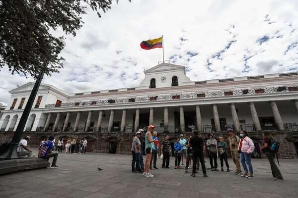 El Palacio presidencial de Quito recibe ‘Escudo azul’ como patrimonio cultural protegido - Mundo - ABC Color