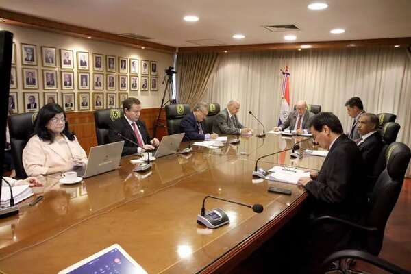 Sala Penal de la Corte debe resolver si valida restitución de fueros a senadores - Nacionales - ABC Color