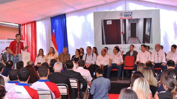 MIC inaugura Centro de Desarrollo Empresarial en Ciudad del Este