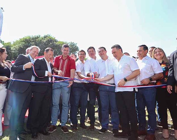 Inauguran primer Centro de Desarrollo Empresarial SBDC en Alto Paraná | DIARIO PRIMERA PLANA