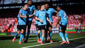 Versus / El Leverkusen queda a un triunfo del título tras un nuevo naufragio del Bayern