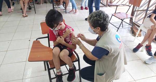La Nación / Instan a vacunar a los niños contra la influenza y el covid