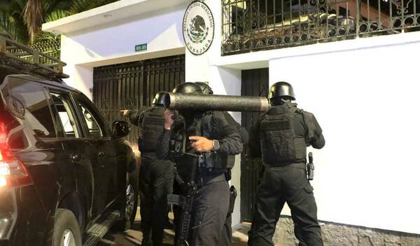 Se pudrió todo: México “rompió” con Ecuador porque le atropelló la embajada