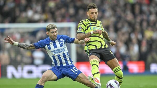 Arsenal golea al Brighton de Enciso