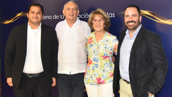 Brindis lanzamiento de cena de La Fundación Jesuitas