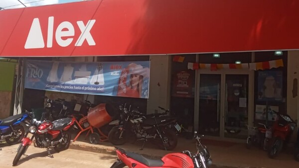 Motochorros asaltan local comercial y se llevan parte de la recaudación en Itakyry