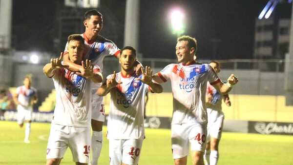 Cerro Porteño festeja en el Erico