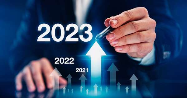 La Nación / Al cierre de 2023 la economía ganó velocidad por el cambio de gobierno