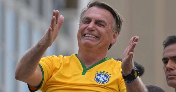 La Nación / Bolsonaro convoca a manifestación en Río para el 21 de abril