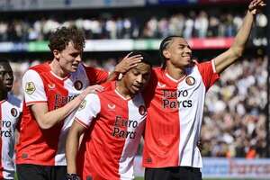 El Feyenoord humilla al Ajax - Fútbol Internacional - ABC Color