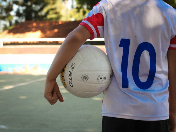 Invitan a torneo Interempresas: "Sé el 10 en la vida de un niño o niña de Aldeas Infantiles SOS" - Unicanal