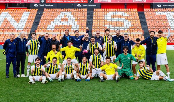 Versus / Fenerbahçe envía su Sub 19 a la final de Supercopa turca como protesta