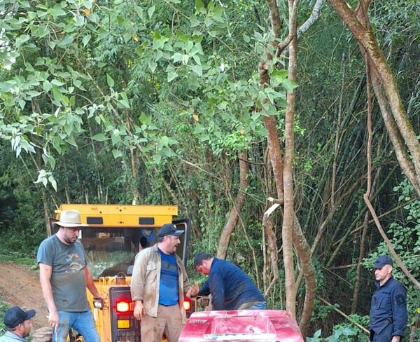 Recuperaron auto utilizado en el robo de un cajero automático en Itapúa