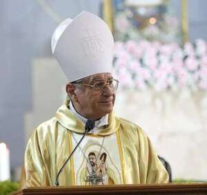 Obispo: “El fanatismo en las canchas” promueve más violencia e inseguridad - Nacionales - ABC Color