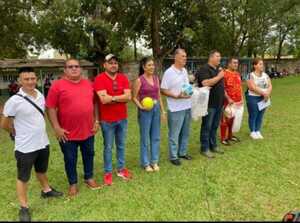 Gobernador organiza Campeonato de docentes coloradas de Amambay