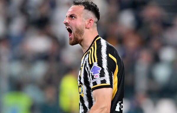Versus / Juventus derrota a Fiorentina y refuerza su tercer puesto