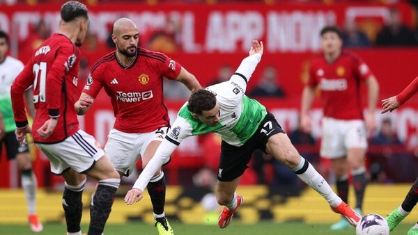 El orgullo del Manchester United incendia la Premier