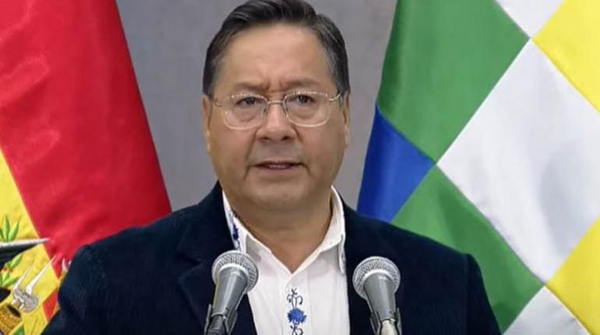 Arce llama a su embajadora en Ecuador por la crisis diplomática con México