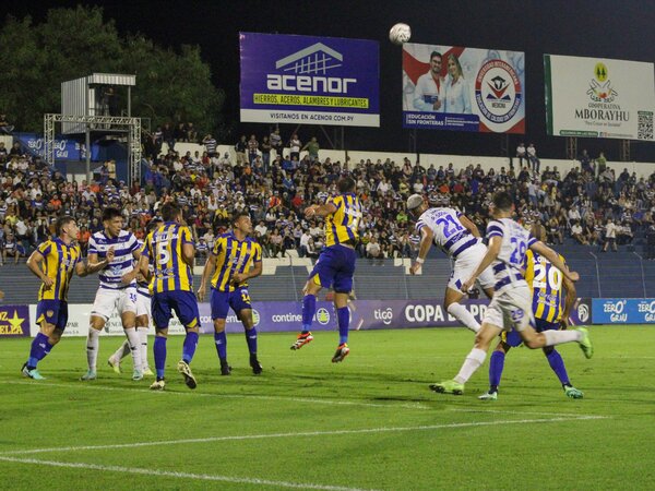 El cero a cero imperó en tres horas de fútbol - La Tribuna