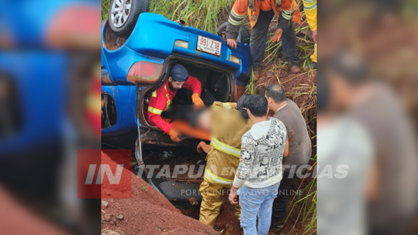 HOMBRE TUVO QUE SER RESCATADO TRAS VOLCAR Y QUEDAR ATRAPADO - Itapúa Noticias