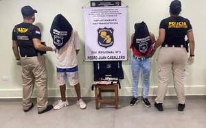 Antinarcóticos de la Policía allanó una vivienda en el barrio San Blas de PJC - Oasis FM 94.3