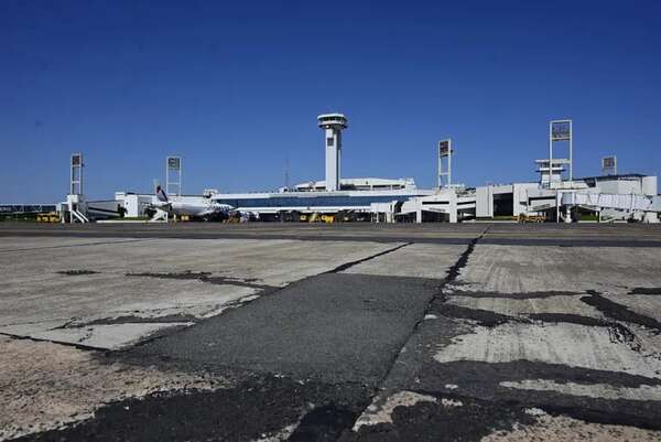 Aeropuerto Silvio Pettirossi tiene un “edificio obsoleto y no da más”, dice Dinac - Nacionales - ABC Color