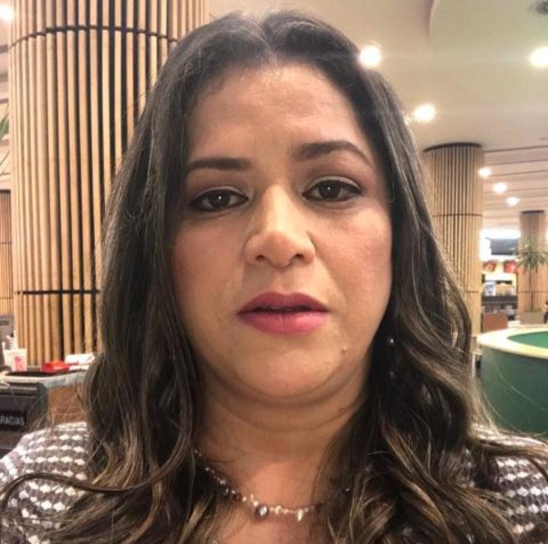 Analía Yinde, defensora pública a control remoto