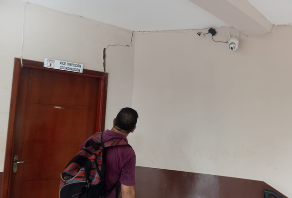 Alumnos afectados por pabellón clausurado darán clases en la escuela de Artes y Oficios - La Clave