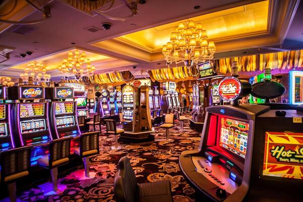 Abuela de 84 años se infartó en un casino