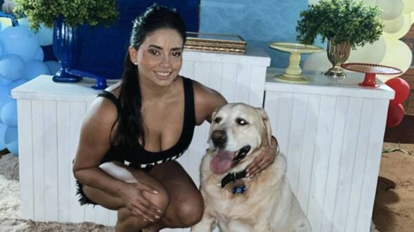 [GALERÍA] ¡Modelo armó un ingueroviable cumple para su "perrihijo"!