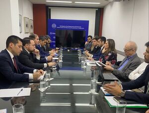 Paraguay no se opone al pago de peaje en la hidrovía, según canciller - La Tribuna