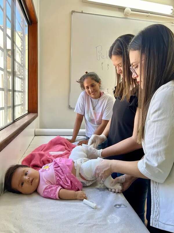 Mejoran la calidad de vida de niños y niñas con pie bot en San Pedro - Estilo de vida - ABC Color
