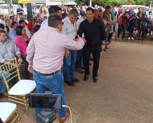 Cartistas atropellan para aprobar el “des-desafuero” pero evitan firmar notificación a Fiscalía  - Policiales - ABC Color
