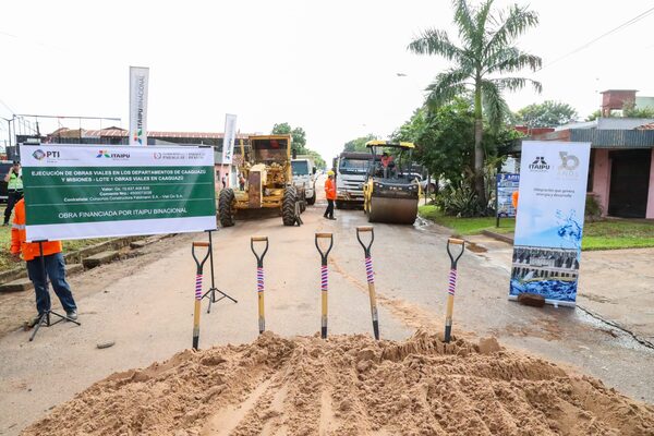 Inician obras viales y arborización de calles en Coronel Oviedo con apoyo de Itaipu - .::Agencia IP::.