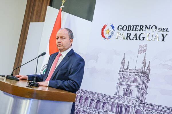 Ministro de Economía afirma que recurso para Arancel Cero es absolutamente manejable para el Tesoro - .::Agencia IP::.
