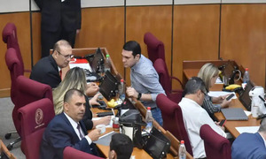 Sobre reposición de fueros de legisladores procesados senado comunica a juzgados