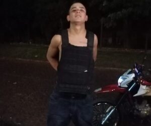 Imputan a joven involucrado en tentativa de atraco a depósito de perfumes y cosméticos