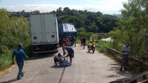 Chofer es arrollado por su camión en plena aduana de Ciudad del Este - Noticias Paraguay