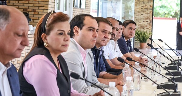 Ejecutivo acordó con intendentes de Central arreglar calles y rutas y luego hacer otras obras - La Tribuna