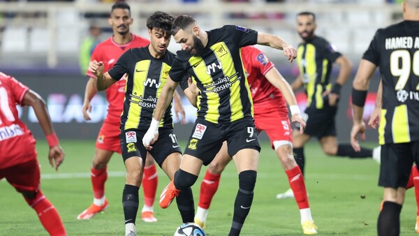 Benzema abre el pase del Al Ittihad a la final de la Supercopa saudí