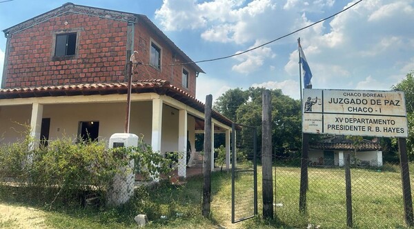 Llevan preso al juez involucrado en mega estafa en playa de autos - La Tribuna
