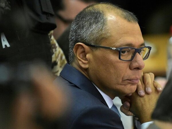 Jorge Glas fue trasladado a un hospital por ingesta de medicamentos